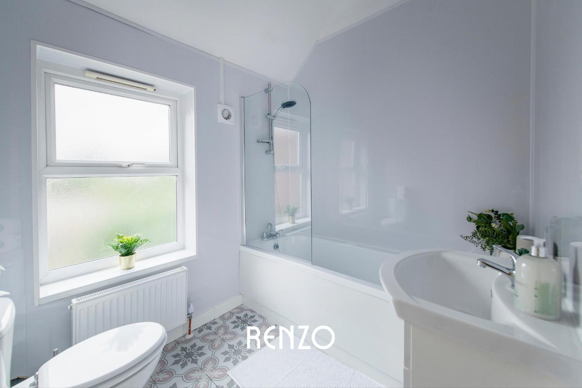 Appartamento Bright And Warm 3-bed In By Renzo, Free Wi-fi, Sleeps 6! *