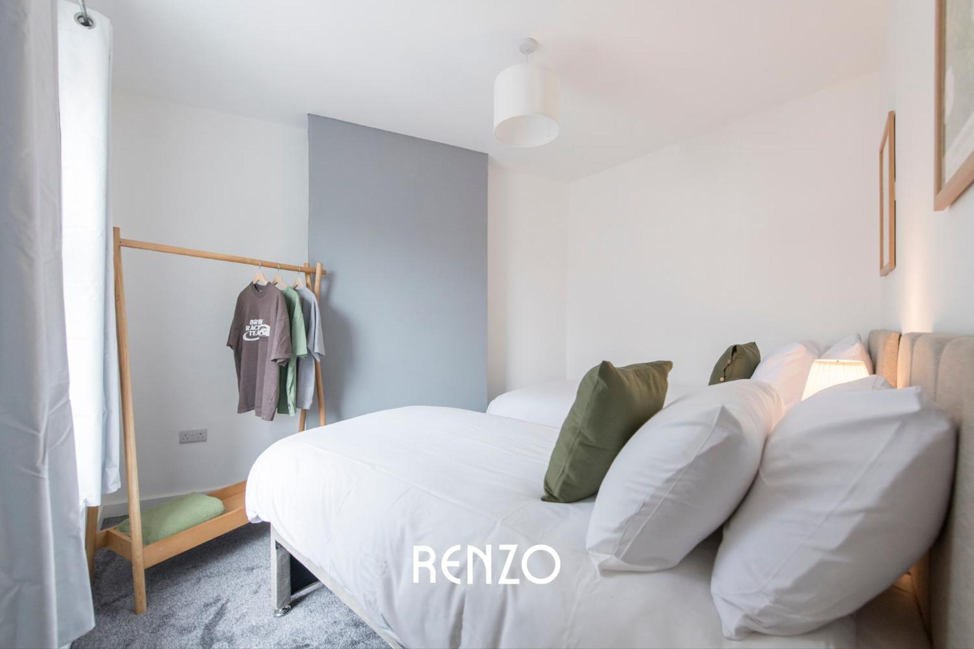 Appartamento Bright And Warm 3-bed In By Renzo, Free Wi-fi, Sleeps 6!